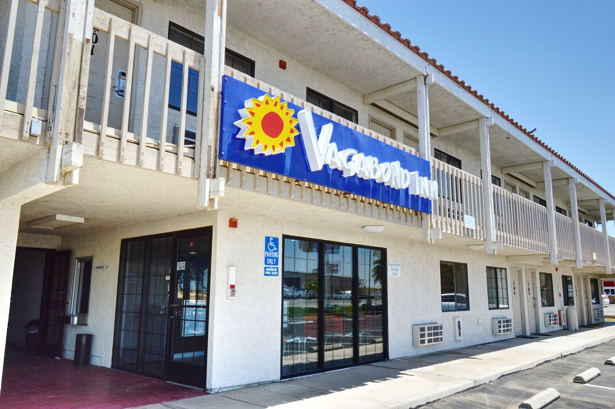 Vagabond Inn Buttonwillow North I-5 Exterior photo
